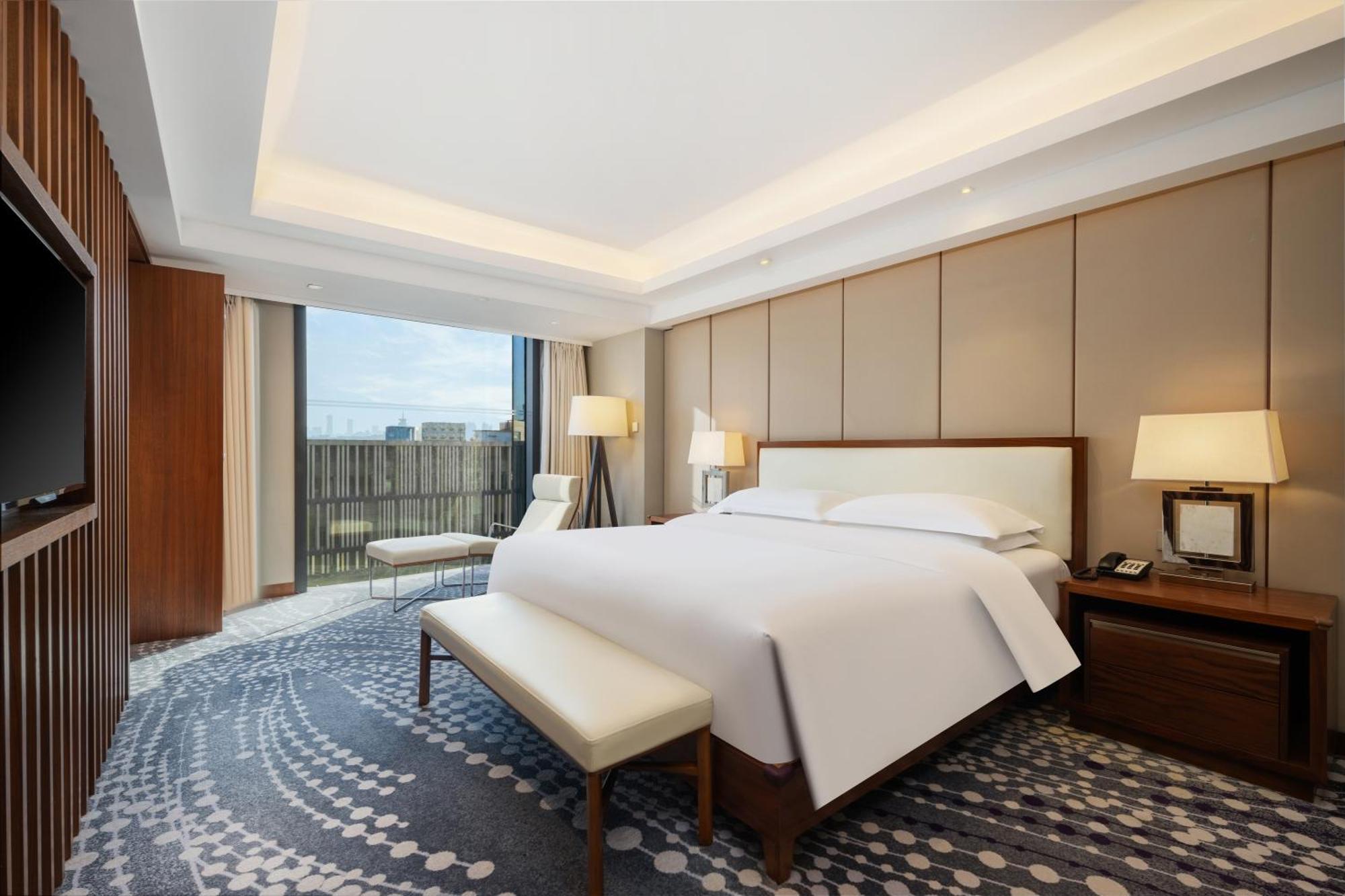 Intercontinental Jinan City Center By Ihg Exterior photo